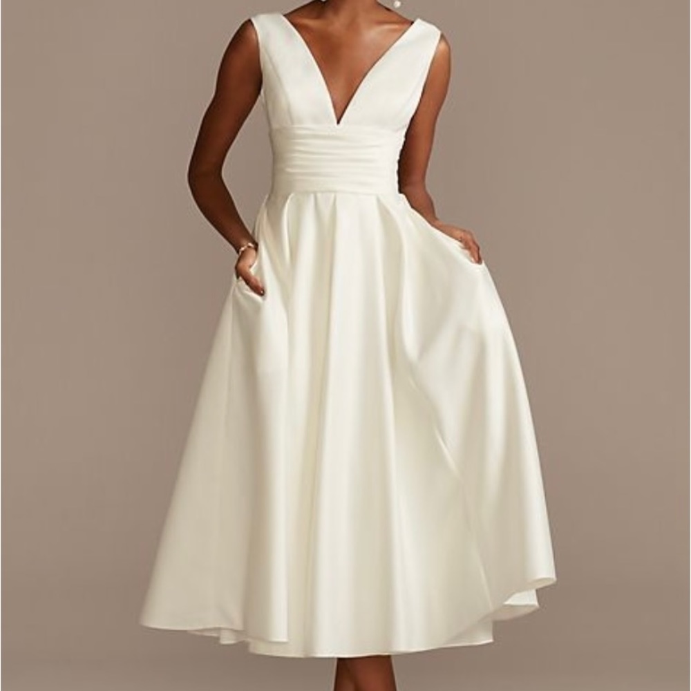 Satin V-neck T-Length A-Line Dress